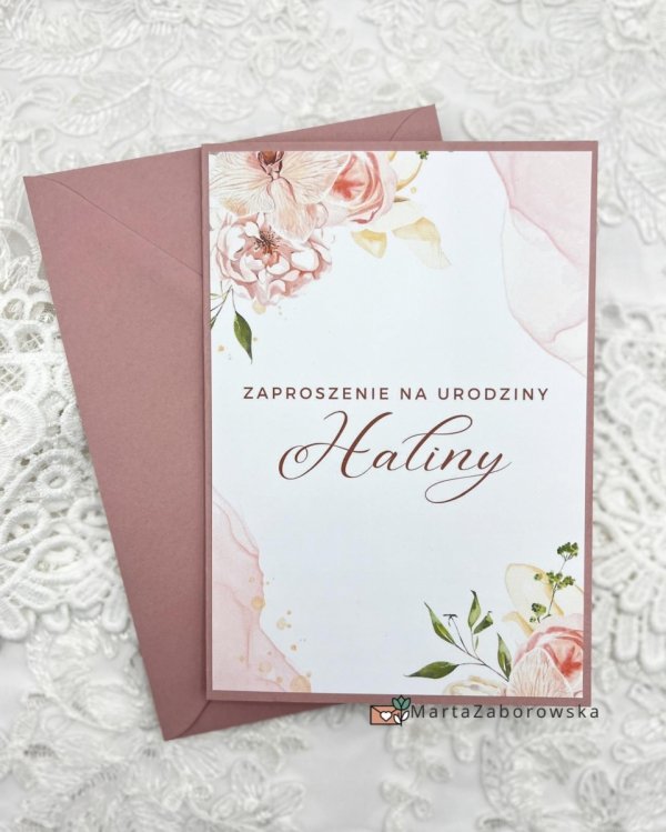 Kwiatowe tchnienie - zaproszenia personalizowane na urodziny