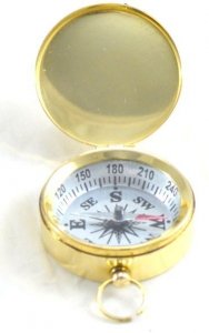 Kompas mosiężny z pokrywą NC1591