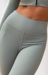 Elastyczne legginsy prążek damskie khaki-1