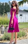 Elizabeth Flower sukienka midi rozkloszowana magenta tył