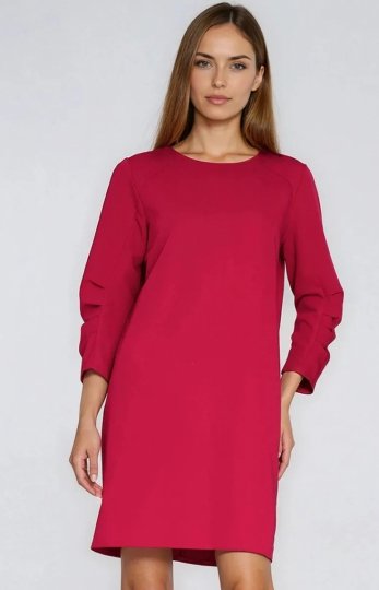 Nife elegancka sukienka z zakładkami na rękawach 