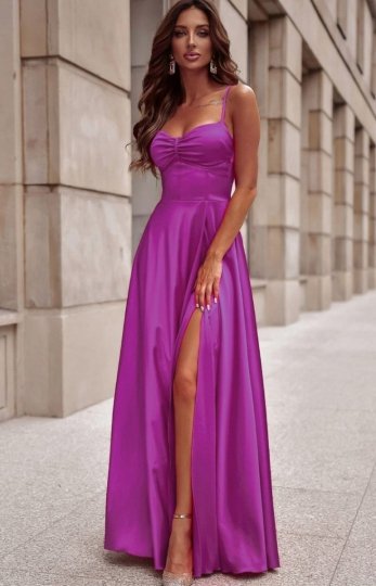 Długa satynowa sukienka fioletowa gorset
