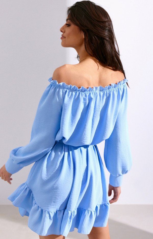 Sukienka hiszpanka z falbaną i regulowanym paskiem błękitna tył