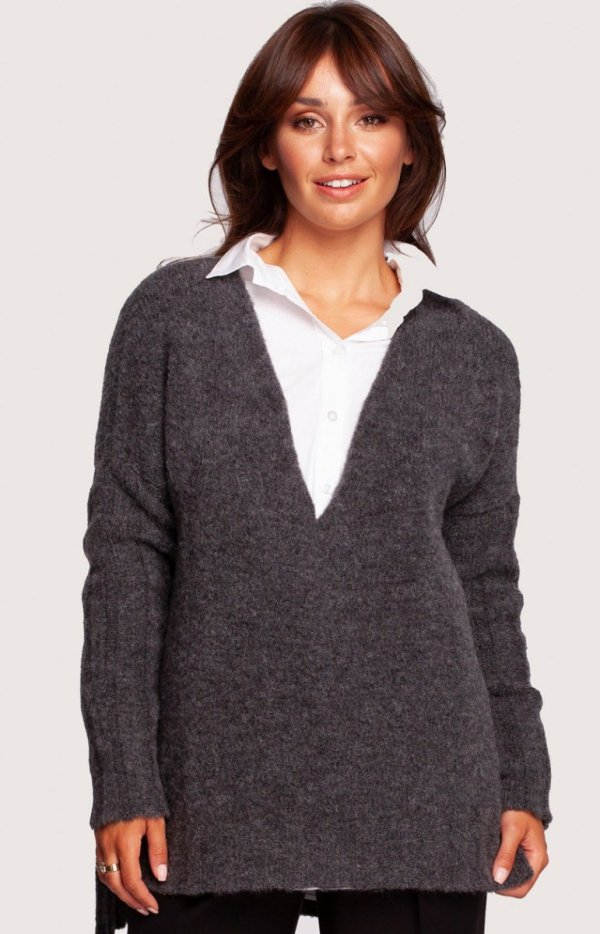 Oversizowy sweter z głębokim dekoltem BK083