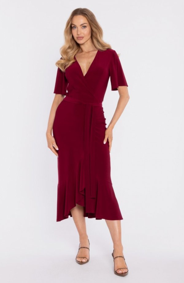 Moe kopertowa sukienka midi z falbaną i marszczeniem bordowa M912 