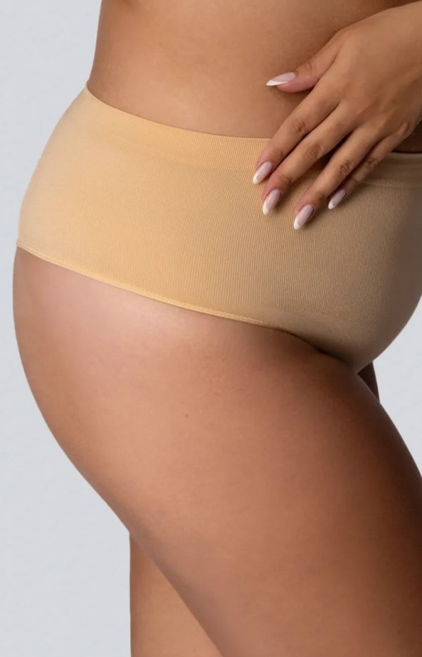 Mona Queen Smoothwear stringi wyszczuplające-1
