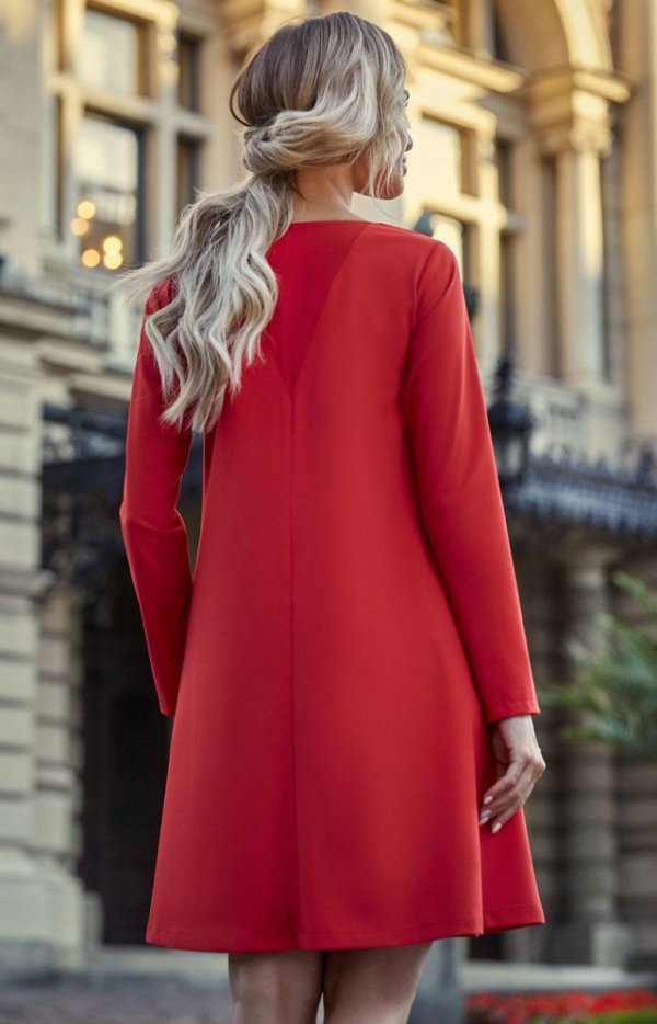 Style S137 sukienka czerwona tył