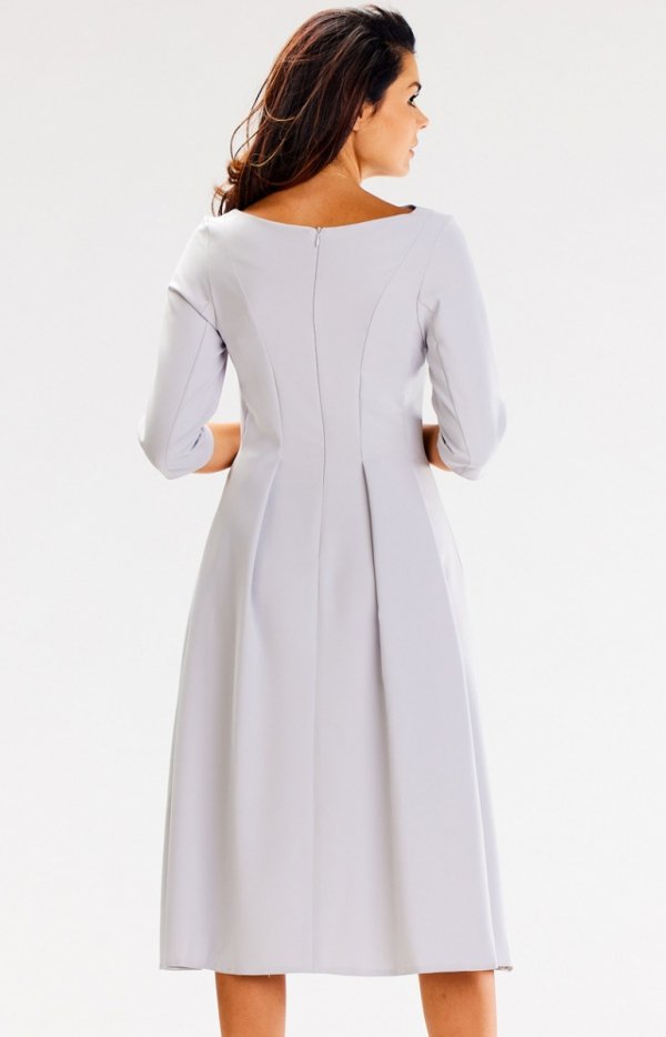 Awama A620 sukienka midi z zakładkami tył