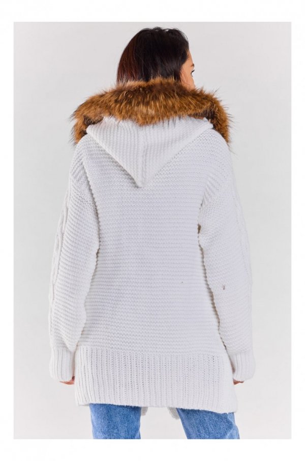 Awama A478 ciepły sweter z futerkiem biały tył