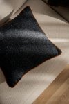 Granatowa poduszka dekoracyjna WOOL 45X45