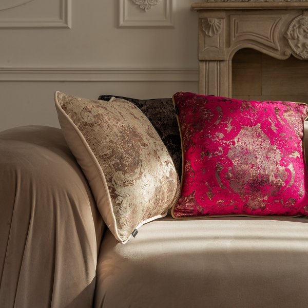 Pink Decorative Pillow Gold 40x40