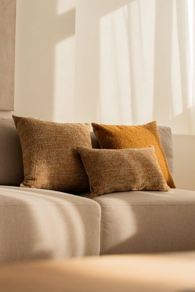 Cream Set of 3 Decorative Pillows Aurum
