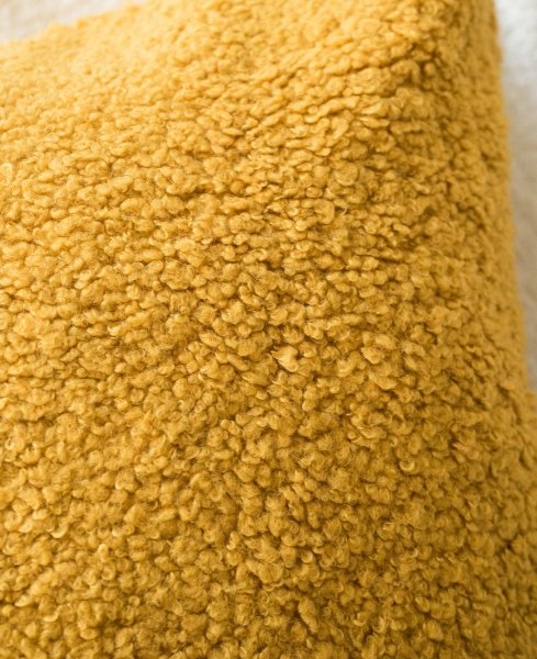 Cozy duża miodowa poduszka dekoracyjna boucle 50x50