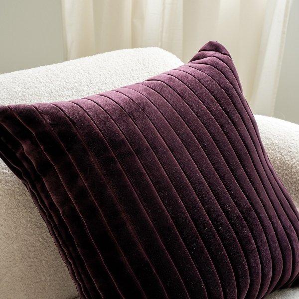 Cordian fioletowa poduszka dekoracyjna 50x50 Prestige Line