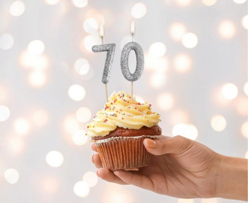 Świeczka Piker MINI Cyfra 7, BIO Brokatowa Czarna – 1 Szt.