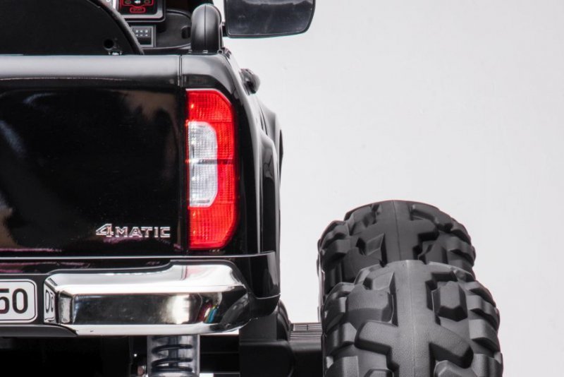 Auto Na Akumulator Mercedes  DK-MT950 4x4 Czarny
