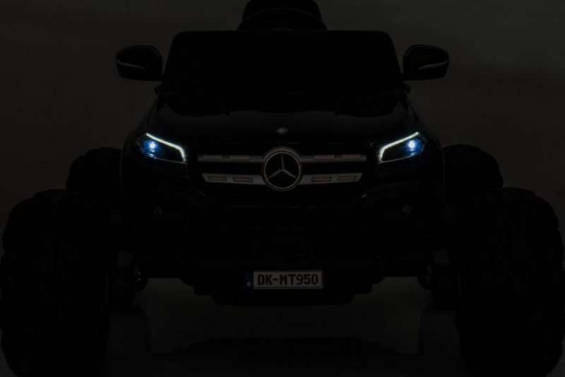 Auto Na Akumulator Mercedes  DK-MT950 4x4 Czarny