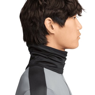 Komin Nike sportowy czarny piłkarski oddychający treningowy