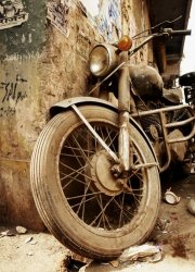 Stary motocykl - fototapeta 183x254 cm