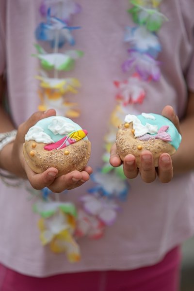 KOŃSKA. CUKIERENKA DONUT SUMMER TIME Smakołyki/Cukierki naturalne dla koni